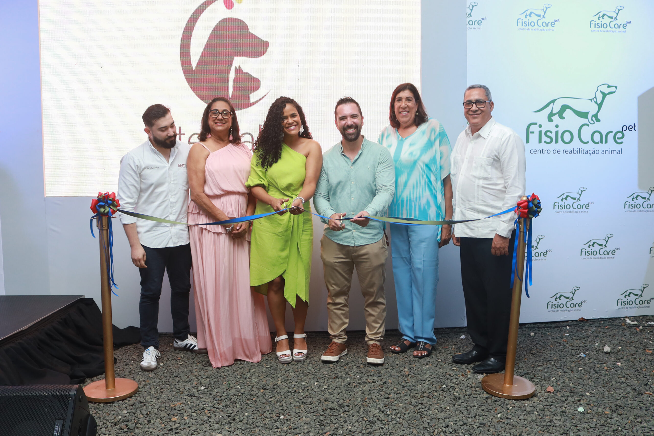 Integralvet y Fisio Care Pet inauguran la primera franquicia internacional de Fisioterapia para mascotas