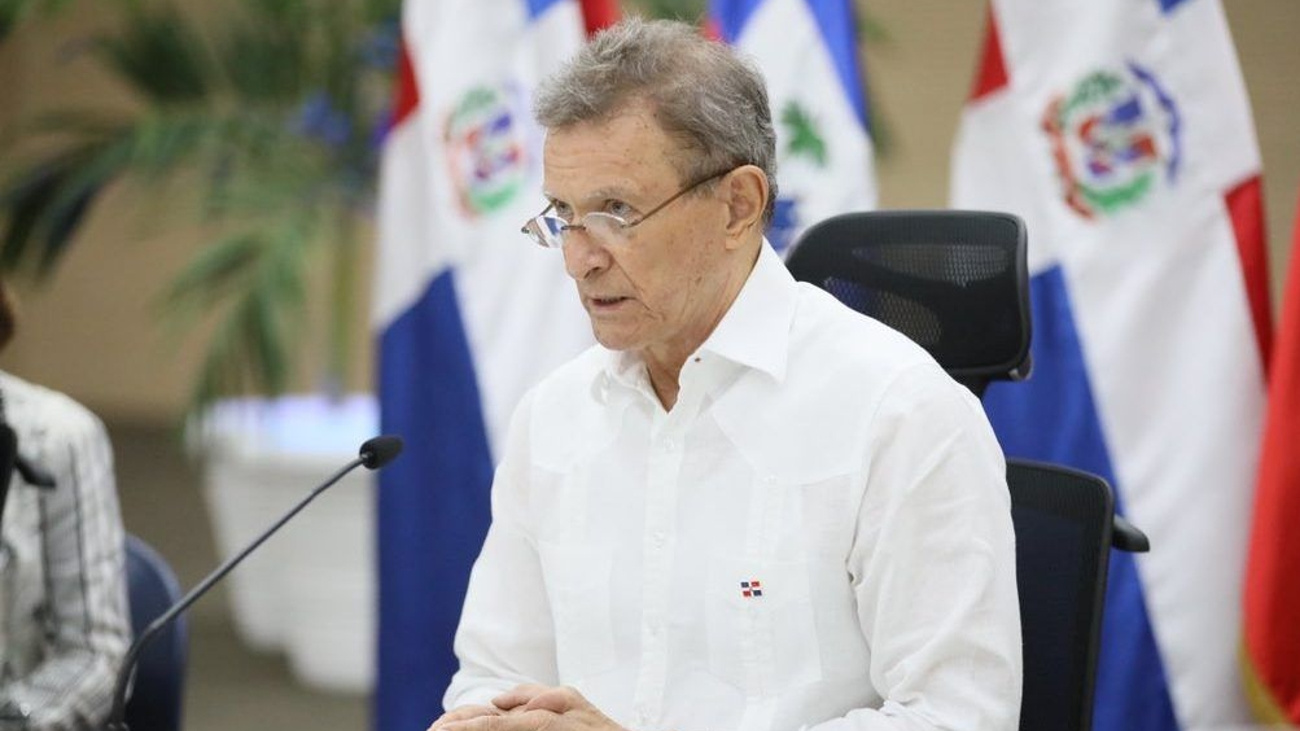 Gobierno solicita a autoridades haitianas que detengan el proyecto de canal construido por particulares en el río Masacre