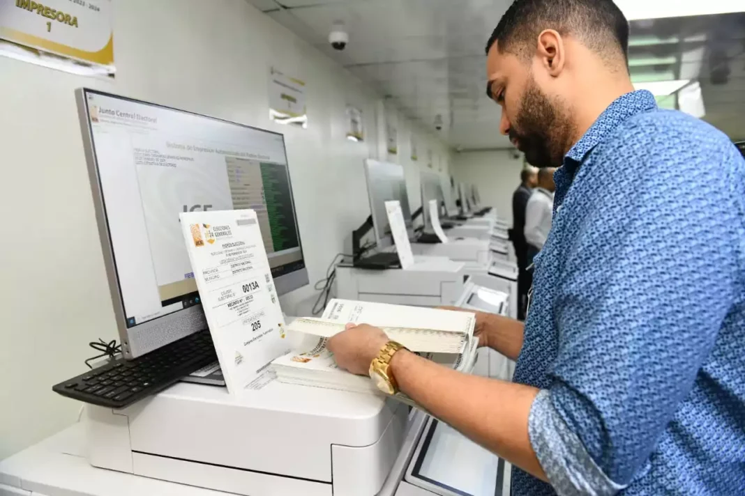 JCE inicia impresión del padrón electoral de cara a las elecciones municipales 2024