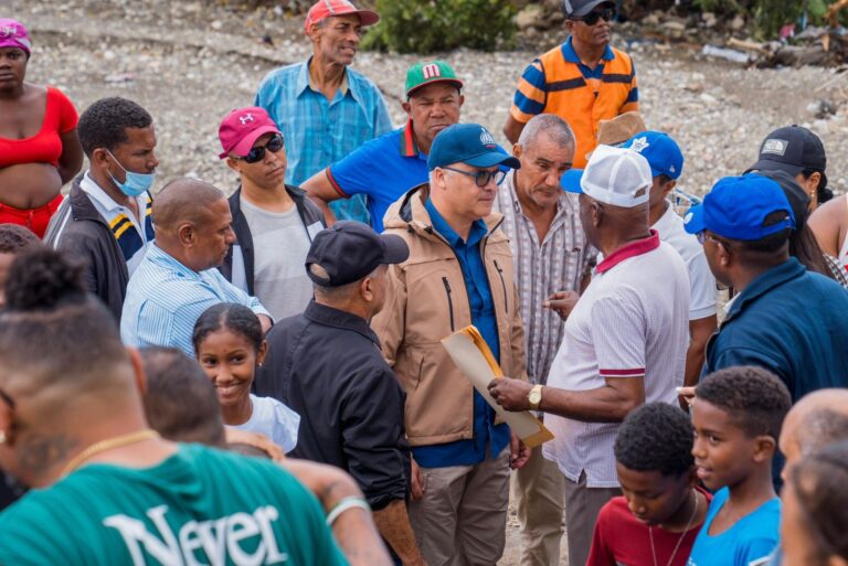 Ministro Igor Rodríguez: “En Puerto Plata estamos asistiendo a las familias afectadas por las lluvias