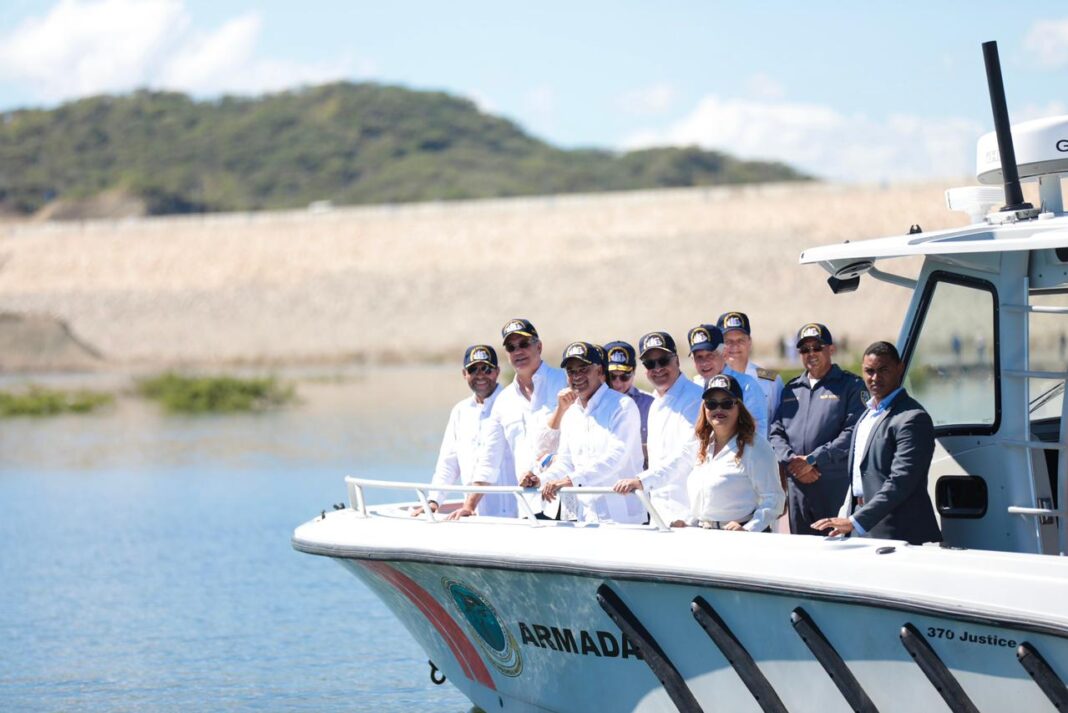 Presidente Abinader inaugura embalse de la presa Montegrande para garantizar agua a la Región Sur