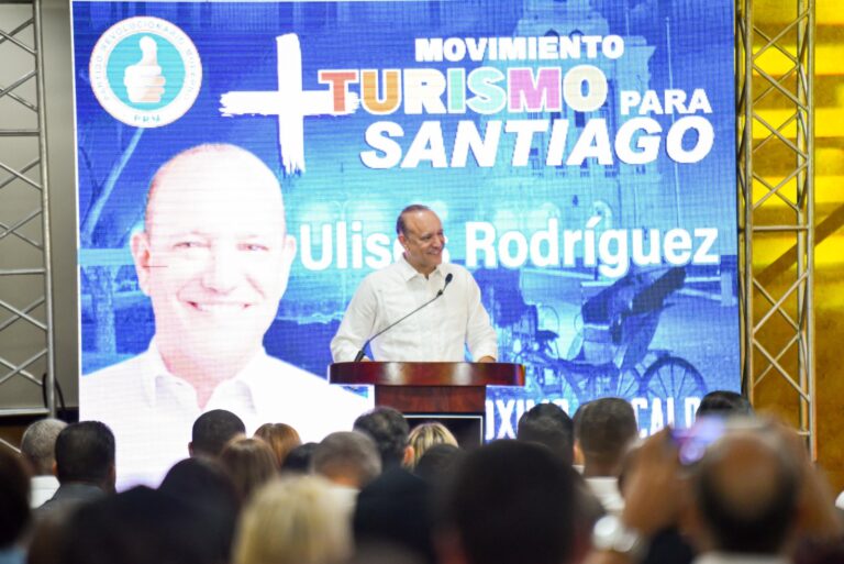 Candidato a alcalde de Santiago, Ulises Rodríguez, se compromete a desarrollar el turismo en esta ciudad