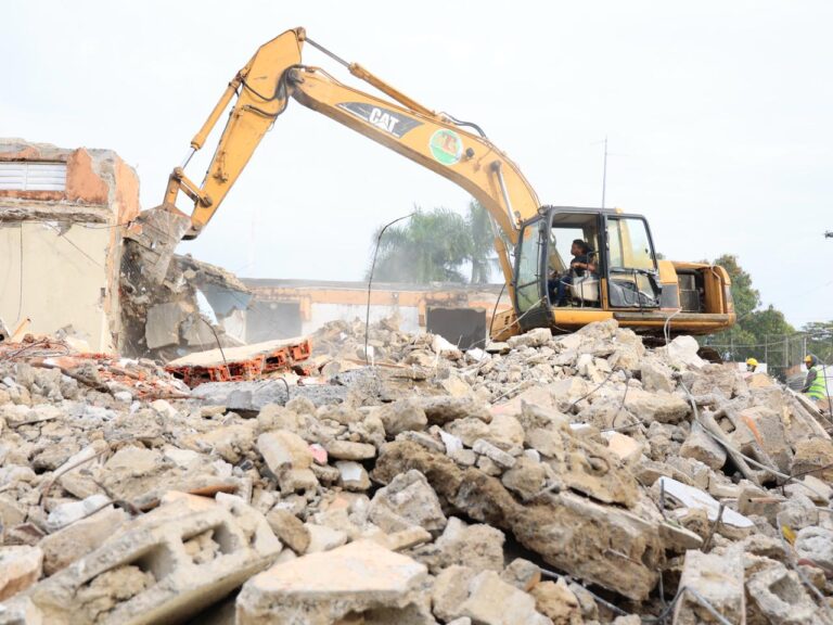 Vicepresidenta deja iniciado trabajos de construcción del Hospital Municipal de Miches 