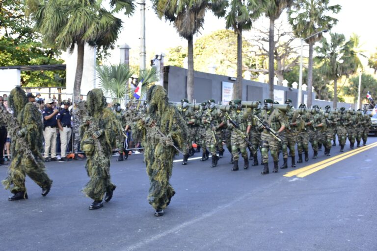 El Ministerio de Defensa invita al pueblo dominicano a respaldar Desfile Militar en el Malecón