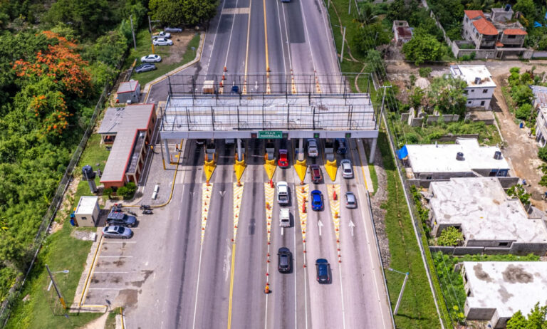 Modernización de estaciones de peajes dentro de los logros de RD Vial en gestión de Abinader