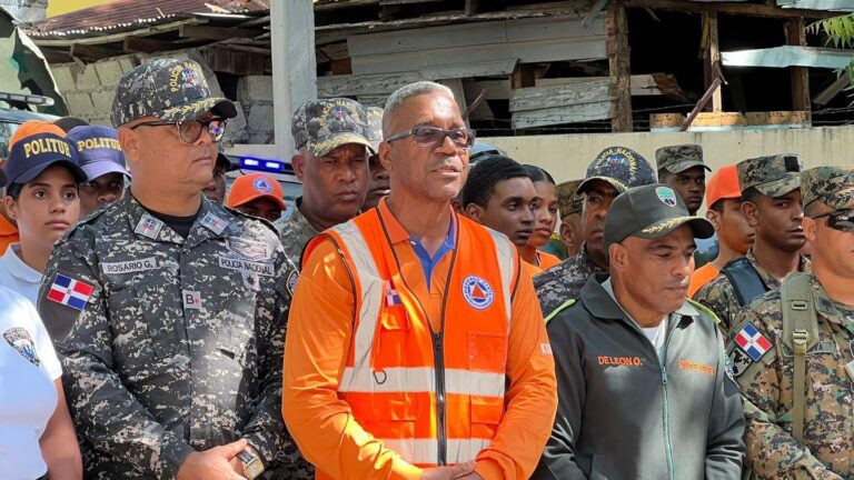 Comité de Prevención, Mitigación y Respuesta encabezado por la Gobernación y la Defensa Civil en Azua