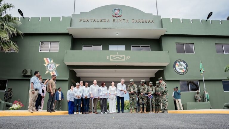 Inauguración de la Fortaleza Militar Santa Bárbara, en Samaná
