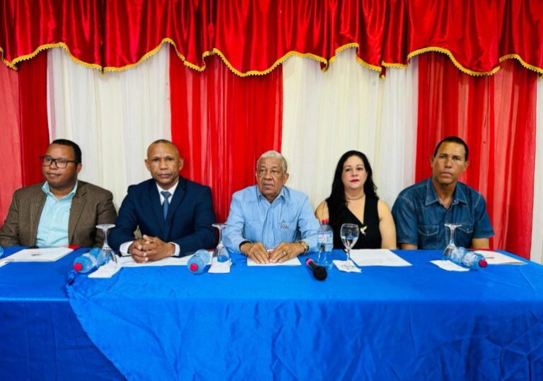 MESCyT lleva Programa de Inglés de Inmersión a Ensanche Capotillo, en el Distrito Nacional