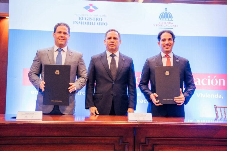 Registro Inmobiliario y Ministerio de la Vivienda, Hábitat y Edificaciones firman acuerdo a favor de la seguridad jurídica preventiva 