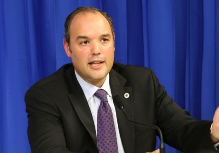 Senador José del Castillo  felicita al Recinto UASD-Barahona en su 54 aniversario de fundación