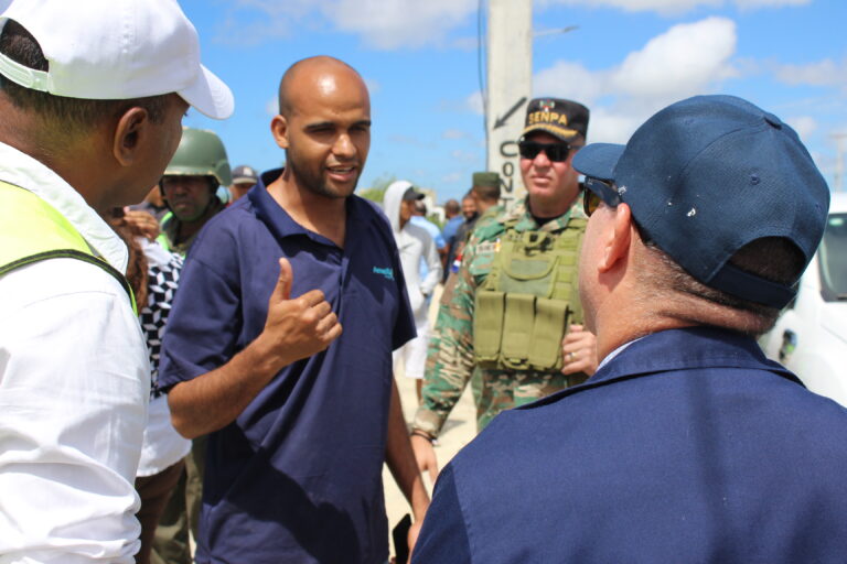 Procuraduría Especializada en  Medio Ambiente  interviene avenida Ecológica  en Santo Domingo Este, República Dominicana  