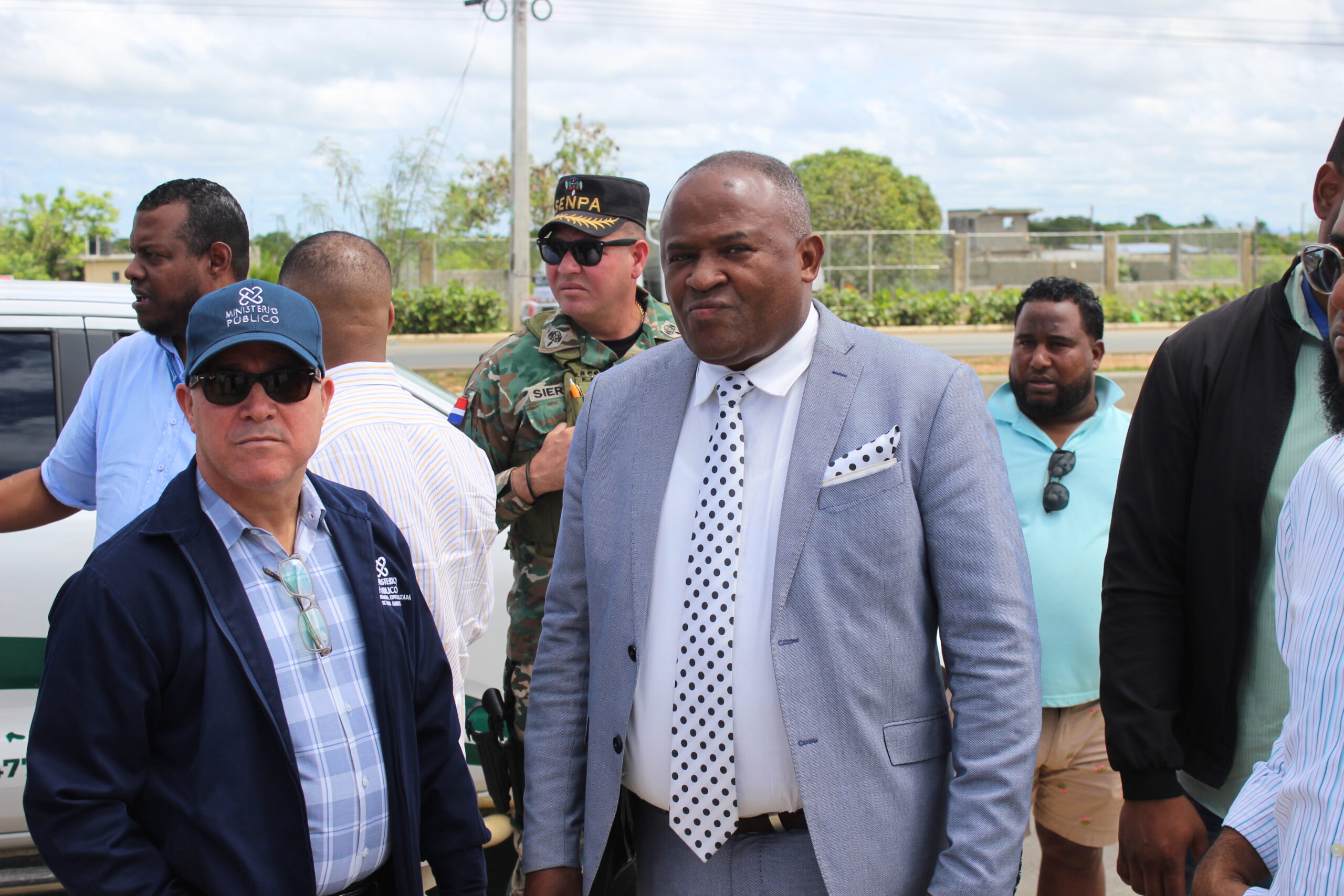 Procuraduría Especializada en  Medio Ambiente  interviene avenida Ecológica  en Santo Domingo Este, República Dominicana