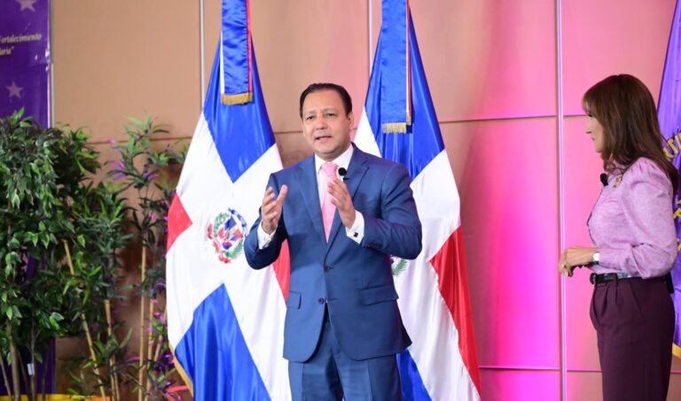 |Fin de Semana: Abel, Zoraima y Danilo van al Norte, Sur y el Gran Santo Domingo|