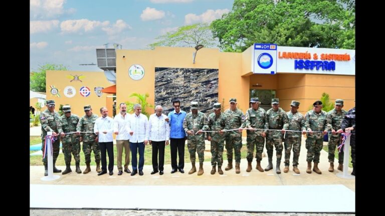 Inauguran nueva lavandería y sastrería en Academia Militar Batalla de Las Carreras del Ejército