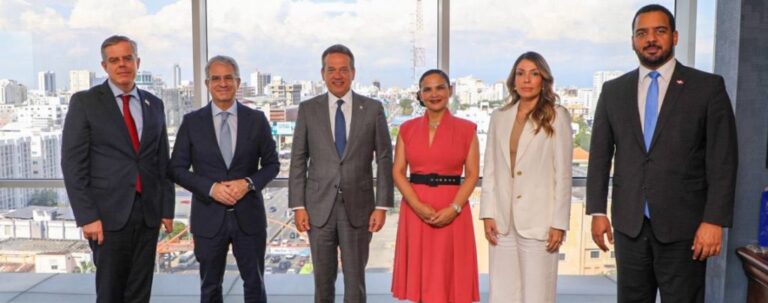 Ministro Bisonó se reúne con ejecutivos de Nestlé®, quienes le comunicaron que invertirán más de US$90 millones en el país.