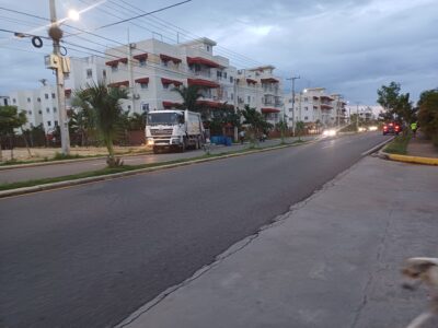 Es lamentable ver cómo las propias autoridades del Ayuntamiento de Santo Domingo Este continúan destruyendo las aceras y contenes a la vista de todos, incluyendo la propia administración de la Ciudad Juan Bosch.