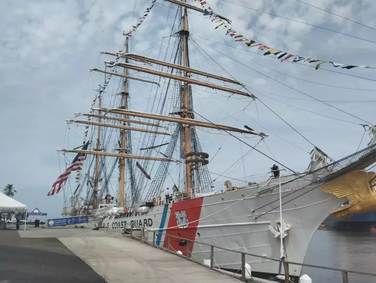Buque escuela Eagle de la Guardia Costera de los EE.UU. visitará la República Dominicana