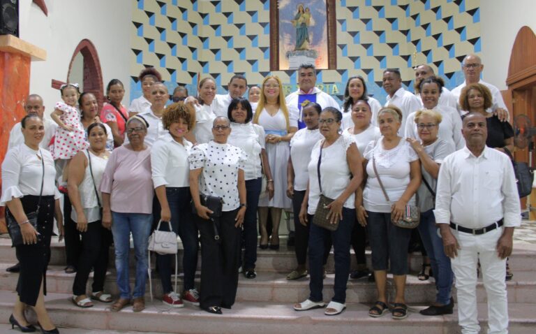 Celebran Misa de Acción de Gracias en Azua por la victoria de Grey Pérez, Diputada electa por el Partido Revolucionario Moderno 