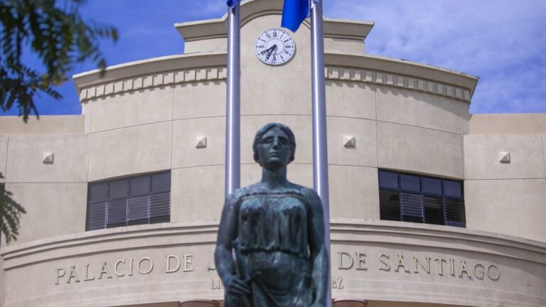 Condenan a 20 años a padre abusaba sexualmente a su hija de 5 años en Santiago Oeste