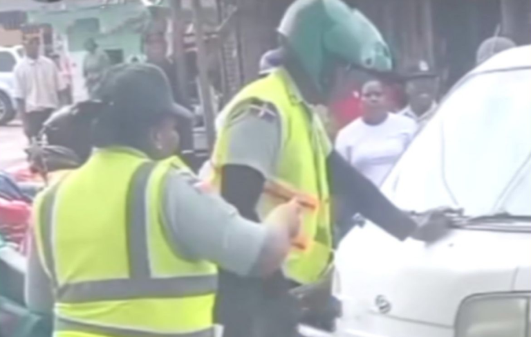 Inspectoría de la DIGESETT investiga incidente entre conductor de platanera y agente de la entidad