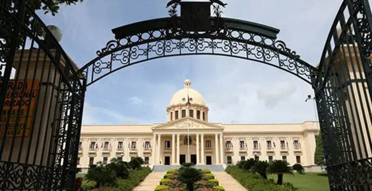 La Embajada de los EE.UU. en Santo Domingo invita a aplicar al programa Humphrey Fellowship 2025-2026