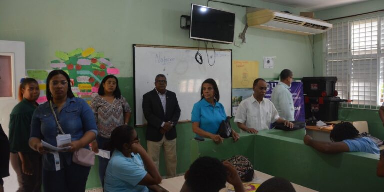 UASD Subcentro Jimaní visita liceos de Independencia