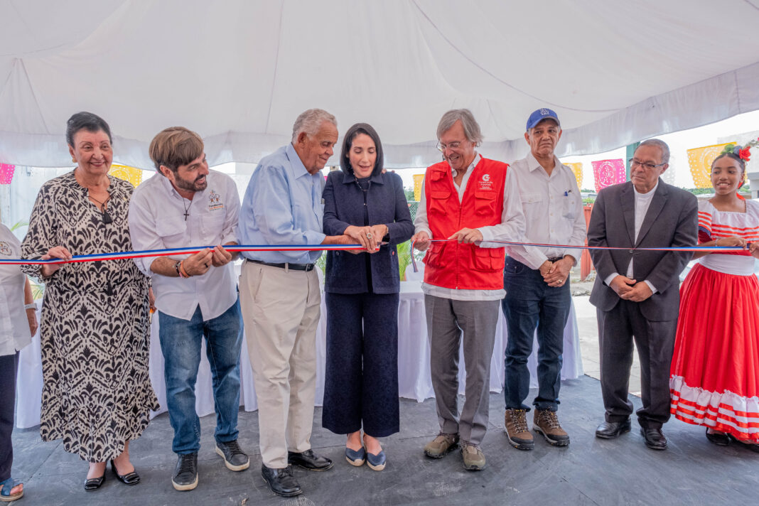 Fundación La Merced inaugura centro ERA, en Bienvenido; Corona española condecora al padre Tomás
