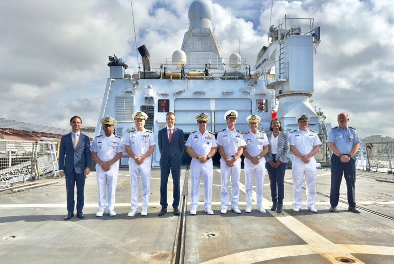Fortaleciendo lazos de cooperación y seguridad marítima arribó a la RD el Buque ZR.M. Groningen de la Armada de los Países Bajos