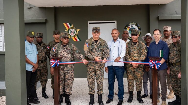 Comandante Ejército realiza recorrido fronterizo y reinaugura destacamento “Tierra Nueva”
