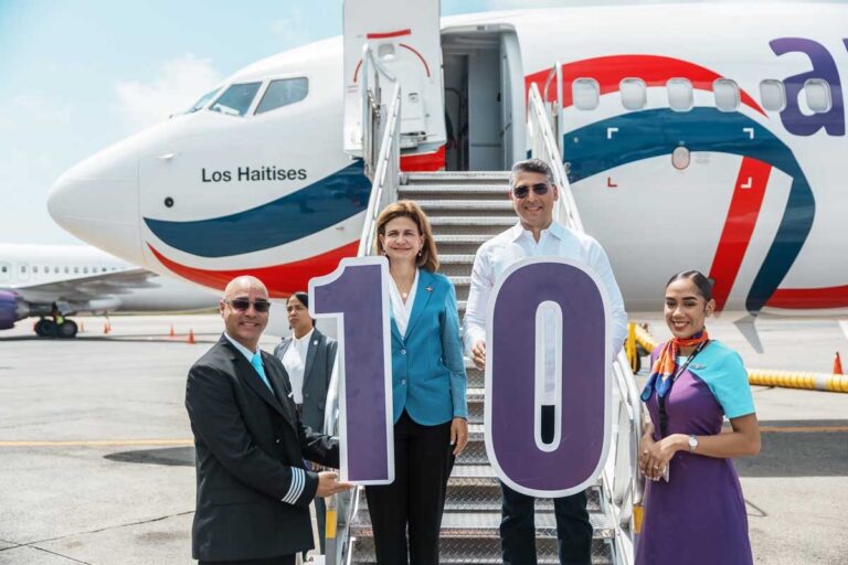 Vicepresidenta de la República recibe Boeing 737 Max 8 denominada “Los Haitises” de Aerolinea Arajet
