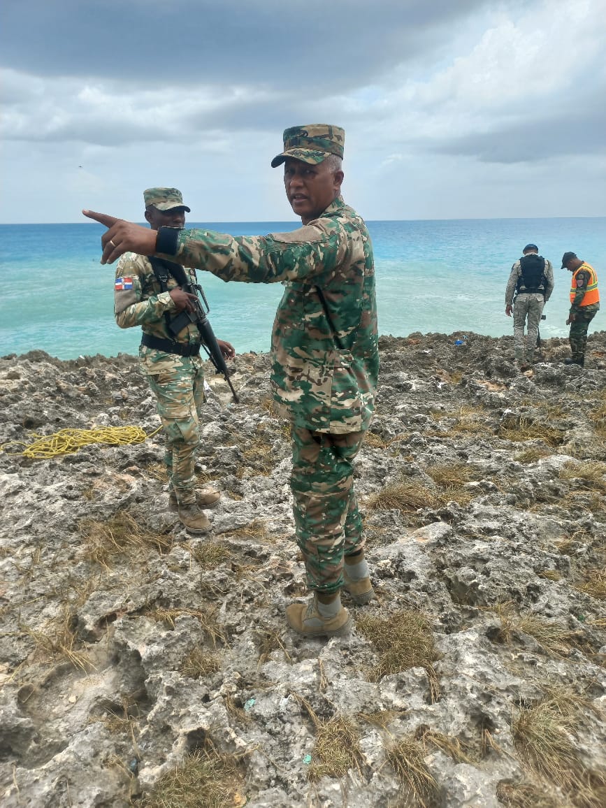 Armada dominicana realiza con éxito rescate en las aguas del mar Caribe