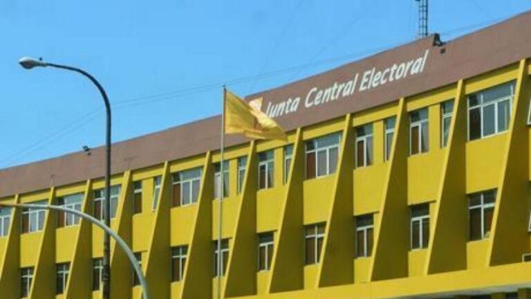 Primero la Gente informa haber cumplido plazos al depositar informes en Junta Central Electoral