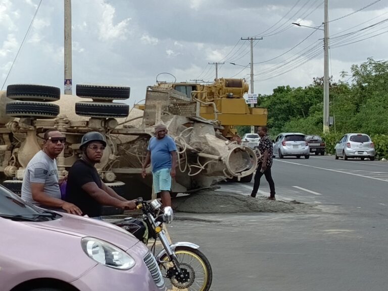 Preocupación por aumento de accidentes de tránsito en la avenida Ecológica de Santo Domingo Este
