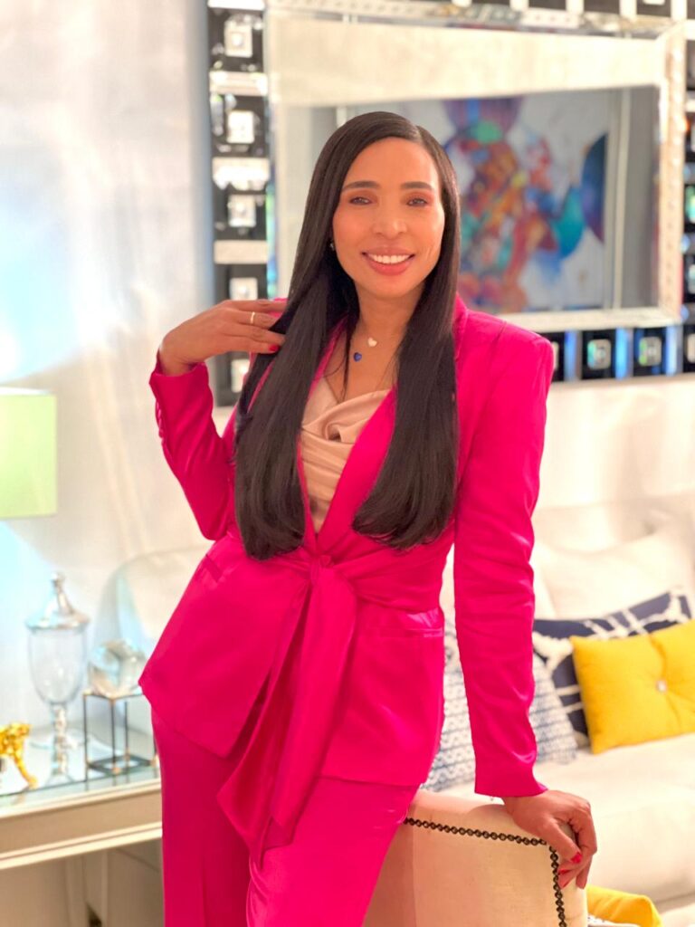 Roselia Pérez Novas celebra su cumpleaños como promotora incansable de la educación dominicana