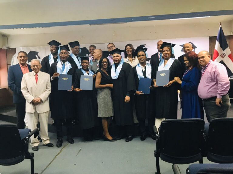 EPPAC gradúa ocho nuevos técnicos del periodismo 