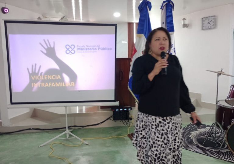 Escuela Nacional del Ministerio Público y la Iglesia Evangélica NJ realizan conversatorio sobre Violencia Intrafamiliar