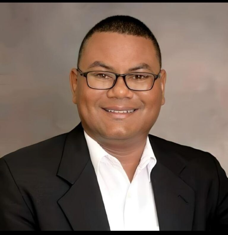 Logan Jiménez resalta la importancia de la profesionalización en la comunicación