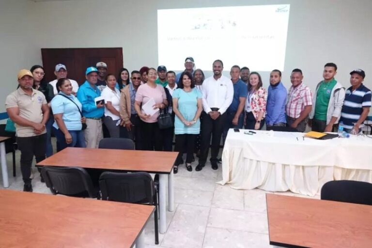 UASD Recinto Santiago inicia programa de capacitación a Servidores Administrativo con taller  Calidad en el Trabajo 