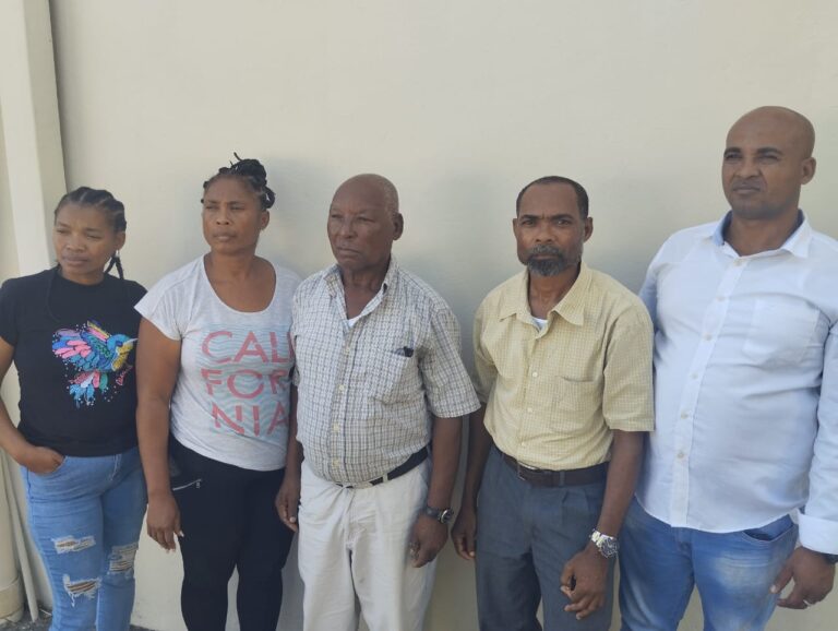 Demandan del Tribunal de Tierras fallar el caso de una litis por una vivienda en Barahona