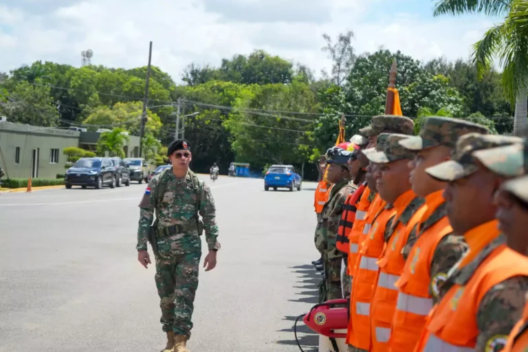 Comandante del Ejército visita Primera Brigada de Infantería y otras  Unidades