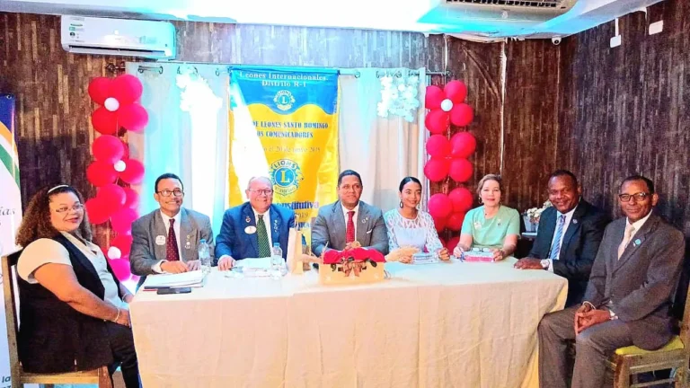 El Club de Leones de la Comunicación recibe al Gobernador del Distrito R-1, Juan Ismael Frías