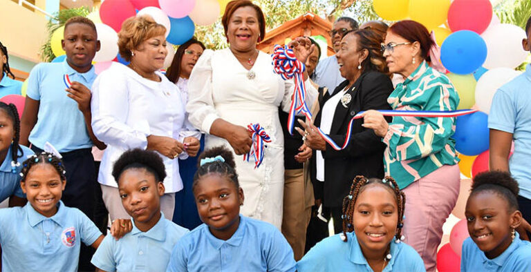 Regional 10 inicia con éxito el año escolar 2024-2025