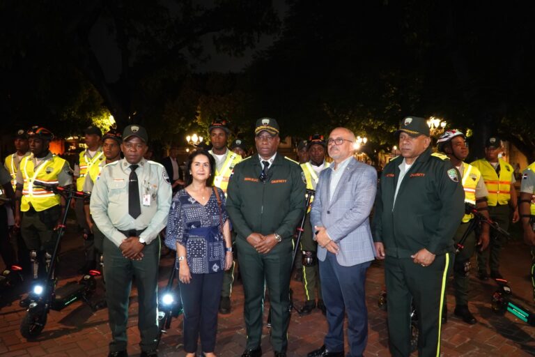 DIGESETT relanza agentes en patinetas en la zona colonial para eficientizar la movilidad y agilizar el tránsito