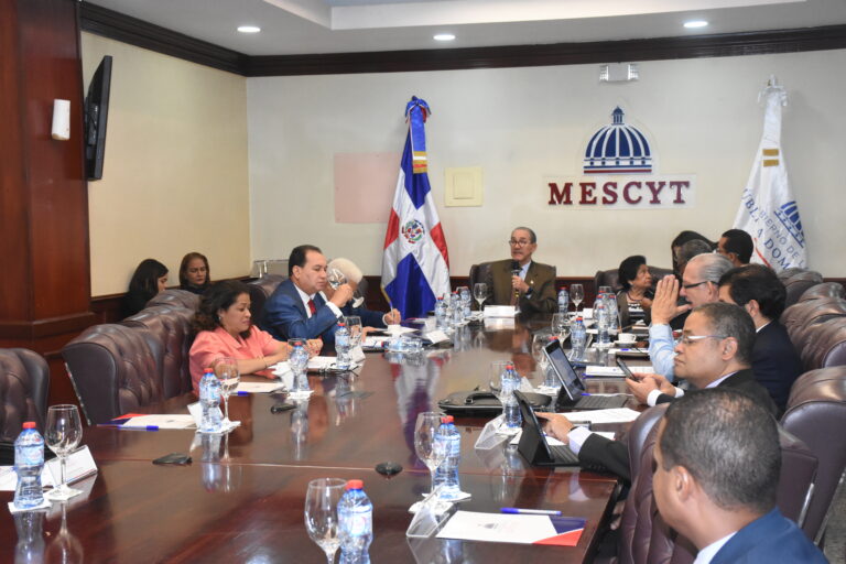 MESCyT aprueba a unanimidad la apertura de extensión del IEESL en Dajabón