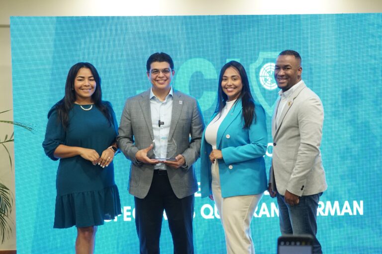 Organización Cámara Junior Internacional reconoce al director de la CAASD, Fellito Suberví