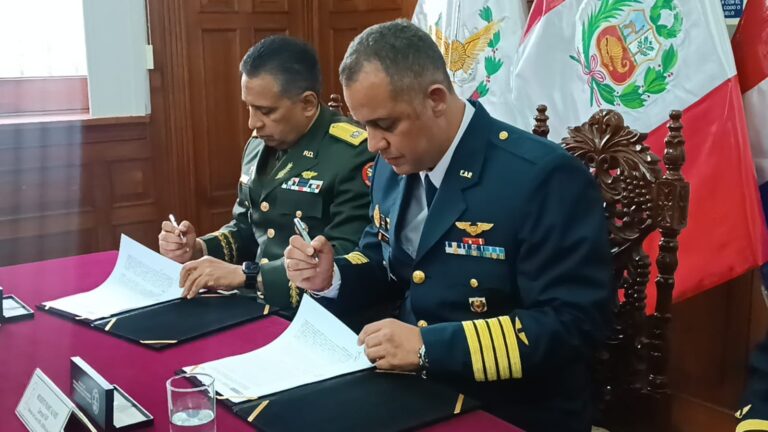 EL CDIH DEL PERÚ Y LA UNADE  FIRMAN CONVENIO DE COOPERACIÓN INTERINSTITUCIONAL SOBRE  DERECHOS HUMANOS