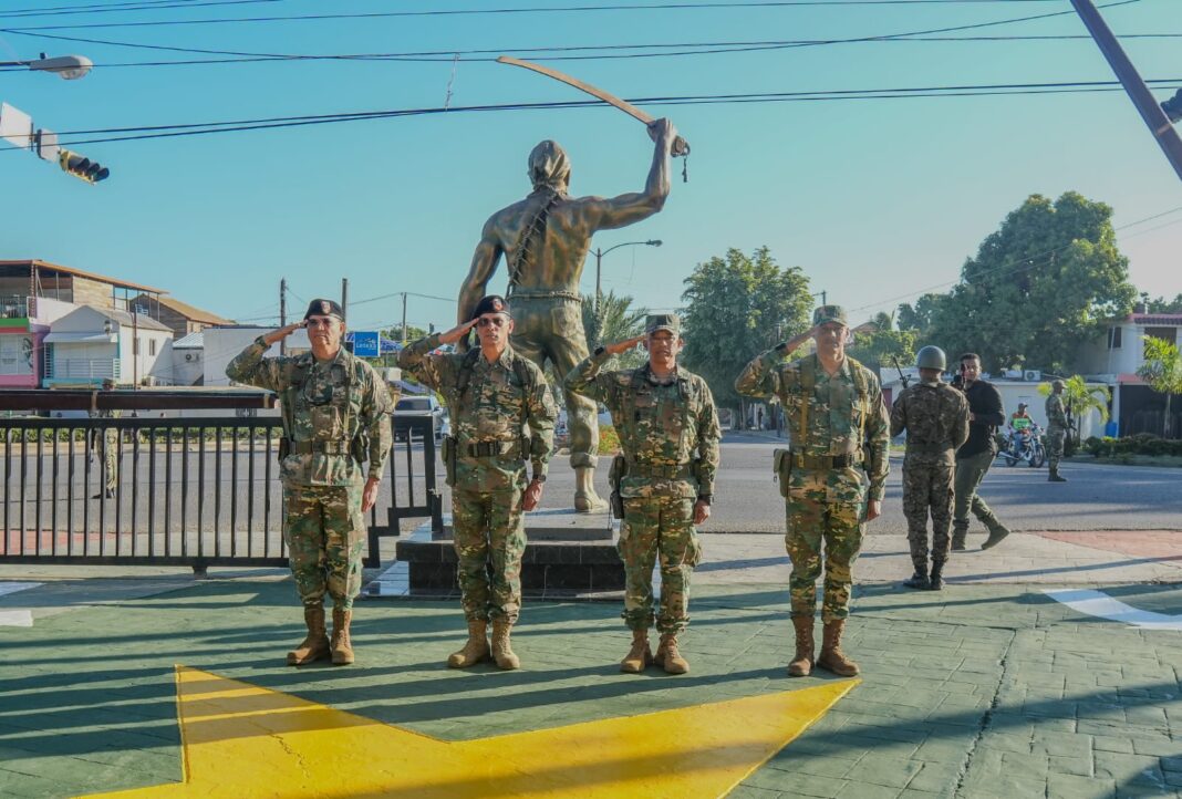 Comandante General del ERD supervisa tropas que participarán en operativos dispuestos por el Consejo de Seguridad y Defensa Nacional