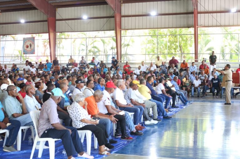 MIDE, a través de la Junta de Retiro, desarrolla Jornada de acción cívica en Duvergé con más de 600 asistentes