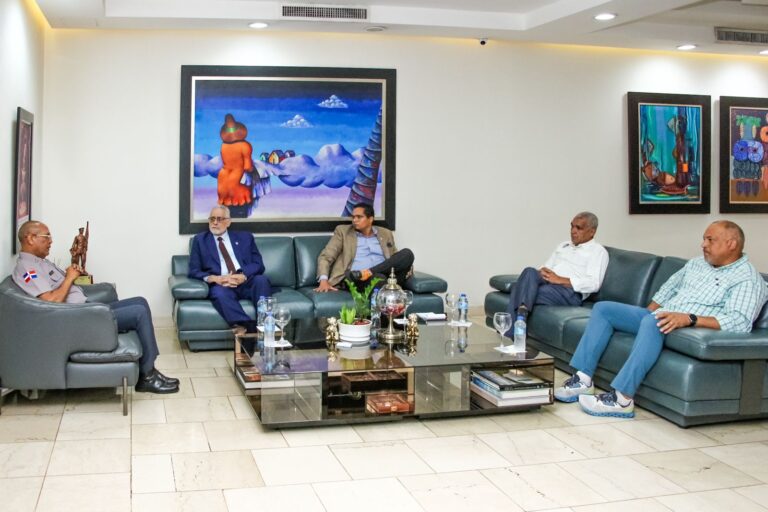 Director de la Policía Nacional garantiza seguridad de los fanáticos para el inicio de la temporada de béisbol invernal