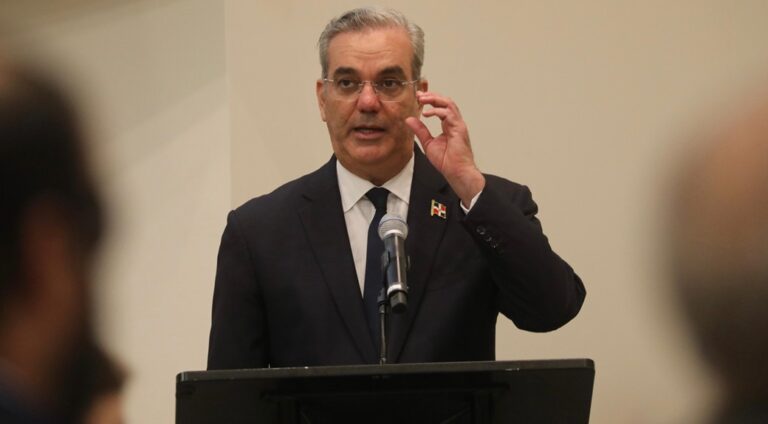 Ciudadanos Reconocen los Avances en Educación a Través de la Inversión del Gobierno de Abinader